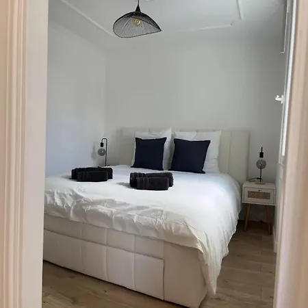 Independant Dans Charmante Maisonnette A Holiday home *